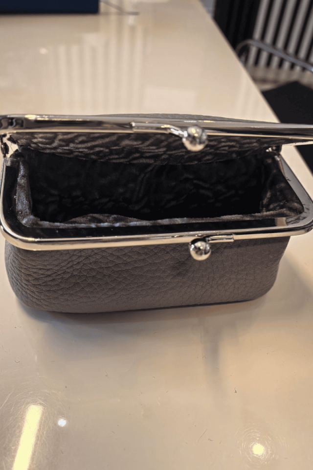 BURSLU AKSESUAR ÇANTASI